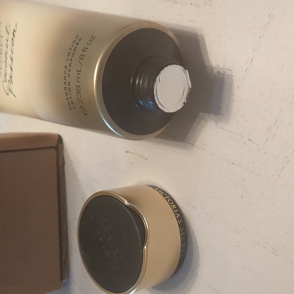 New Victoria Secret Fragrance Lotion Coconut Passion - Picture 4 of 4